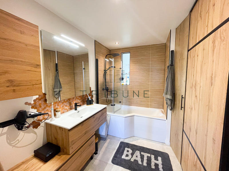 Maison - 113 m² - 5 pièces