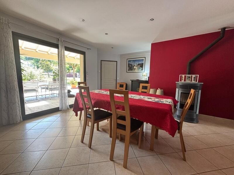 Maison - 157 m² - 6 pièces