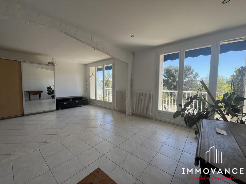 Appartement - 75 m² - 3 pièces