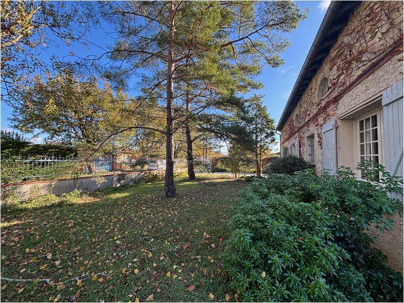 Villa - 227 m² - 6 pièces