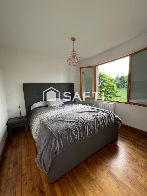 Maison - 215 m² - 9 pièces