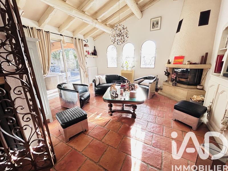 Maison - 215 m² - 5 pièces