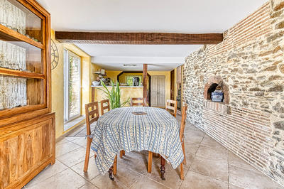 Maison - 250 m² - 8 pièces