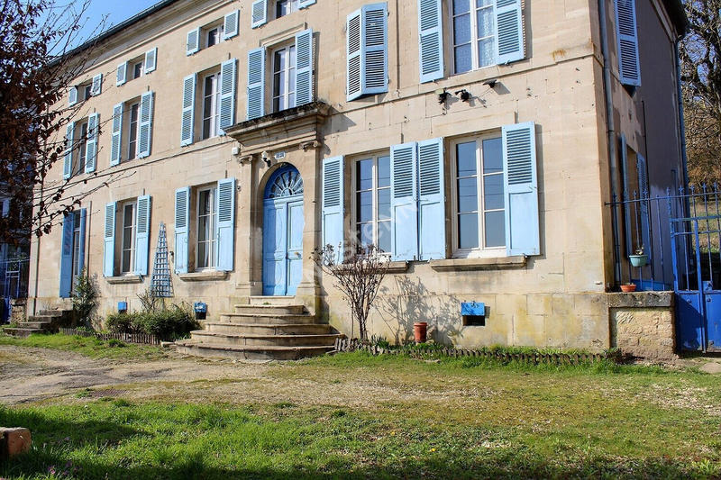 Immeuble - 9 pièces