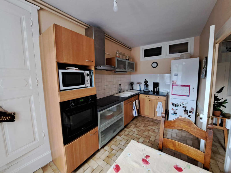 Maison - 208 m² - 8 pièces