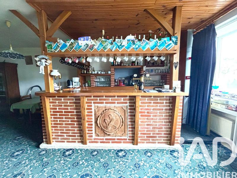 Maison - 403 m² - 16 pièces