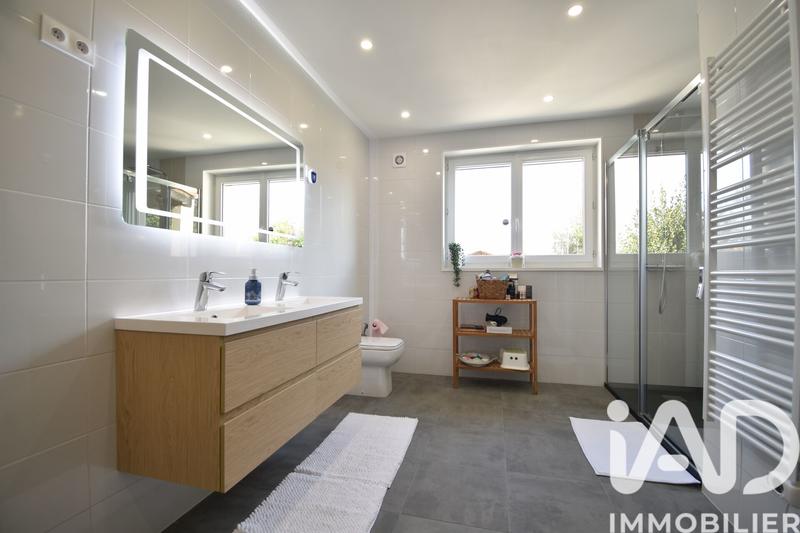 Maison - 141 m² - 5 pièces