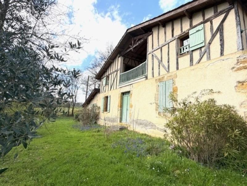 Maison - 271 m² - 11 pièces