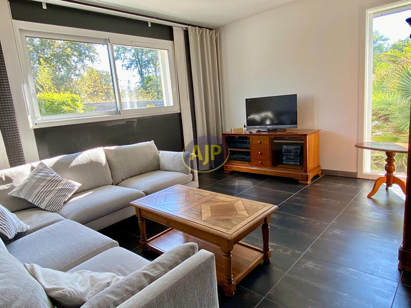 Maison - 157 m² - 4 pièces