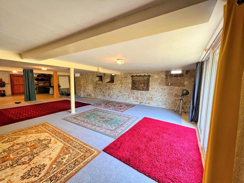 Demeure - 920 m² - 12 pièces