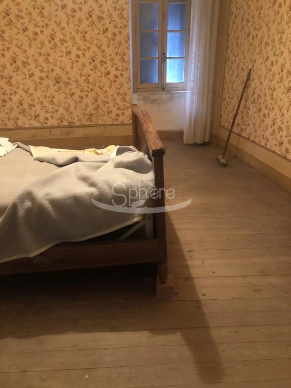 Immeuble mixte - 12 pièces