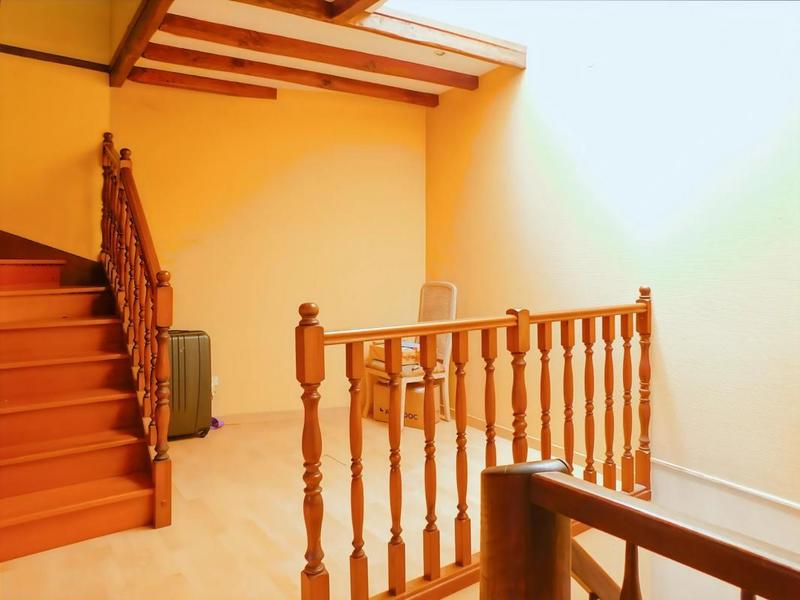 Maison - 210 m² - 6 pièces