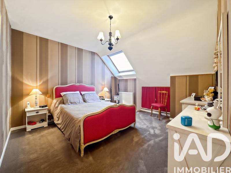 Maison - 176 m² - 7 pièces