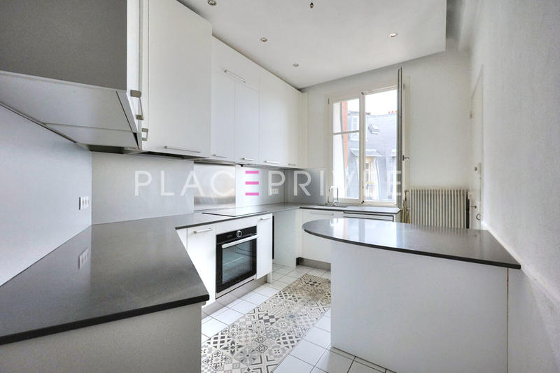 Bureau - 163 m² - 5 pièces