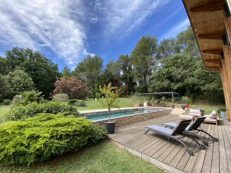 Villa - 160 m² - 7 pièces