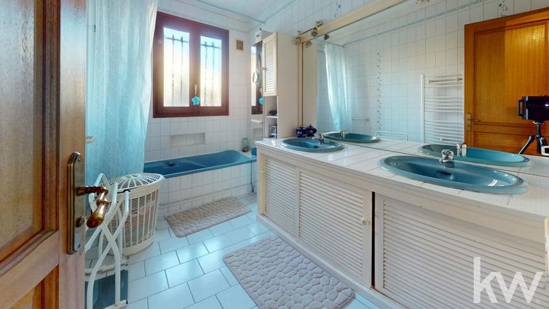 Villa - 165 m² - 7 pièces