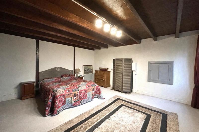 Maison - 161 m² - 5 pièces