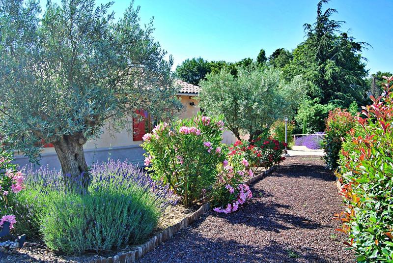 Maison - 412 m² - 15 pièces