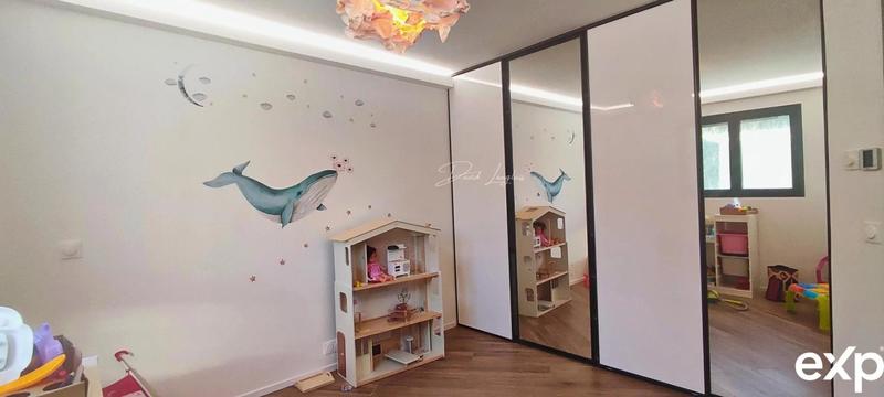 Villa - 180 m² - 5 pièces