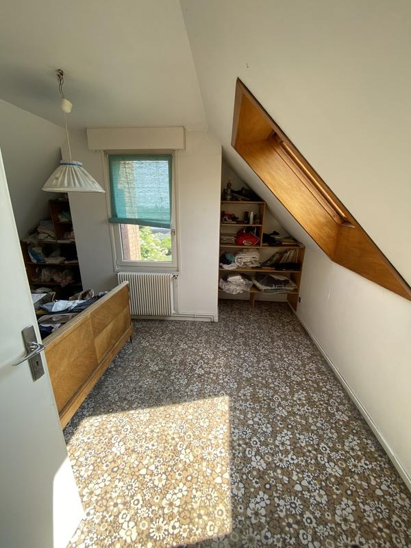 Villa - 179 m² - 9 pièces