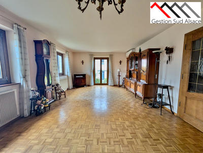 Maison traditionnelle - 103 m² - 5 pièces