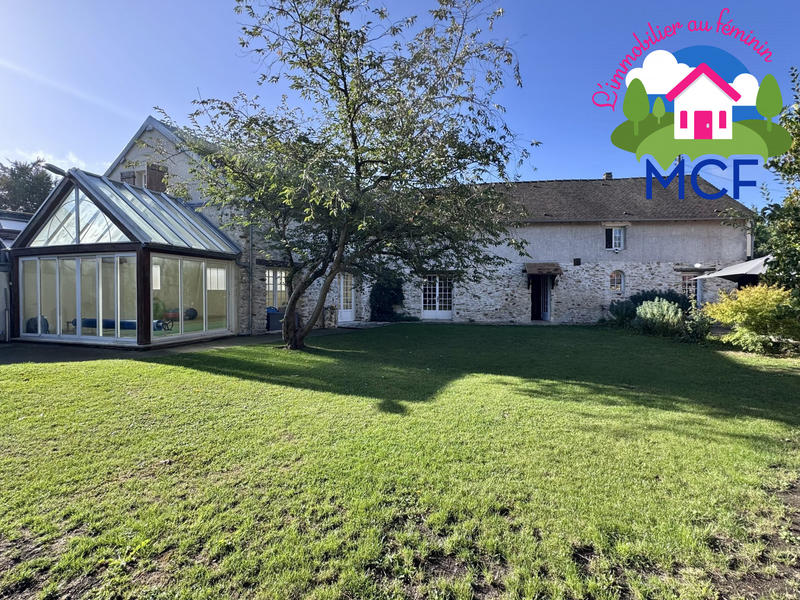 Maison ancienne - 247 m² - 7 pièces