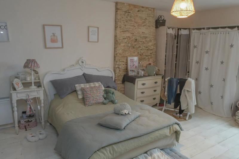 Maison en pierre - 350 m² - 8 pièces