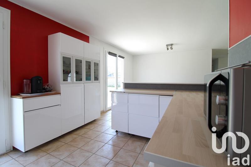 Maison - 99 m² - 5 pièces