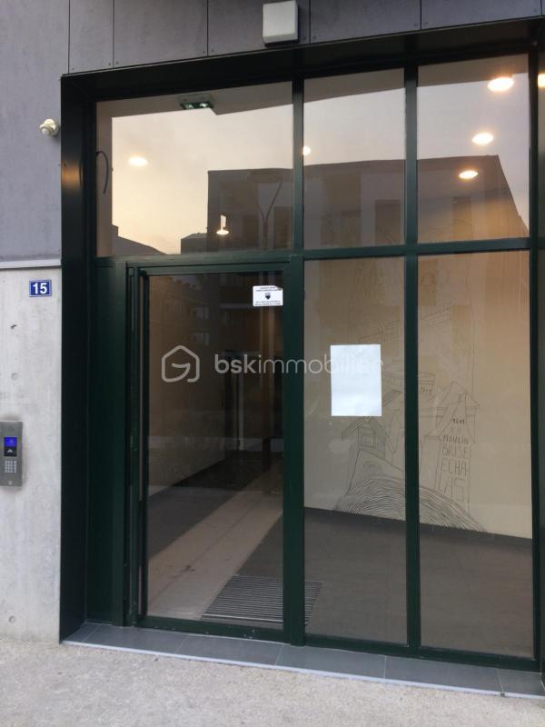 Local commercial - 118 m² - 1 pièce