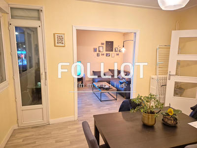 Appartement - 80 m² - 3 pièces