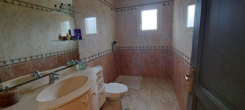 Maison - 184 m² - 7 pièces