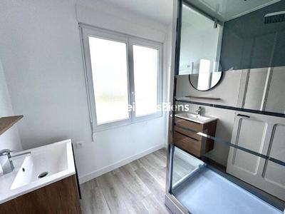 Maison - 83 m² - 5 pièces