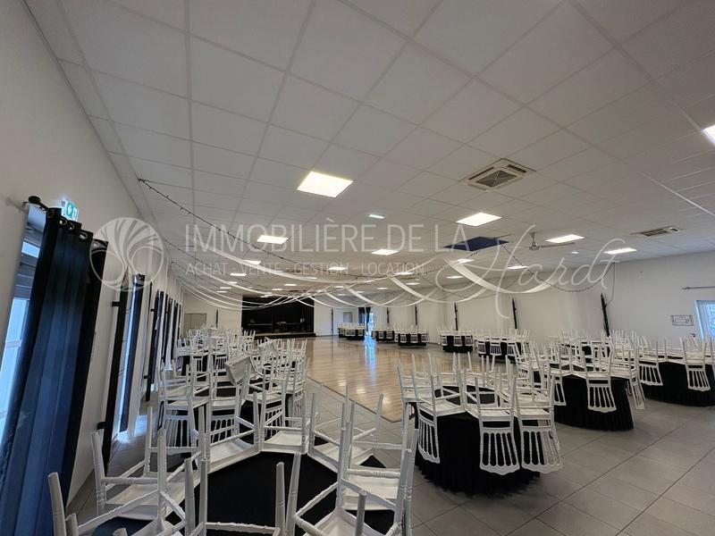 Local commercial - 473 m²