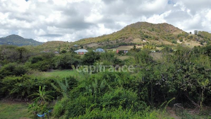 Terrain constructible - 722 m²