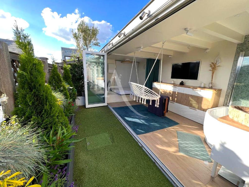 Appartement - 100 m² - 4 pièces