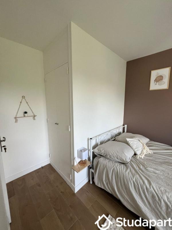 Chambre - 9 m² - 1 pièce