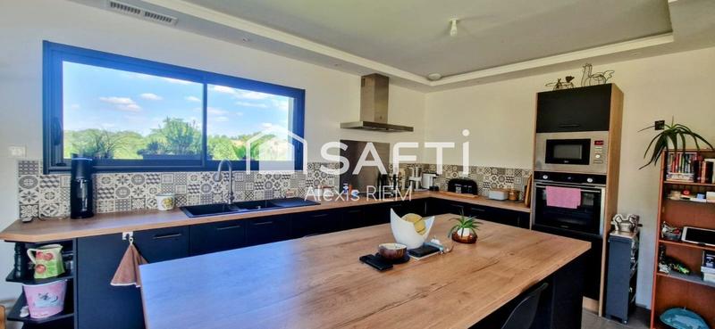 Maison - 100 m² - 4 pièces