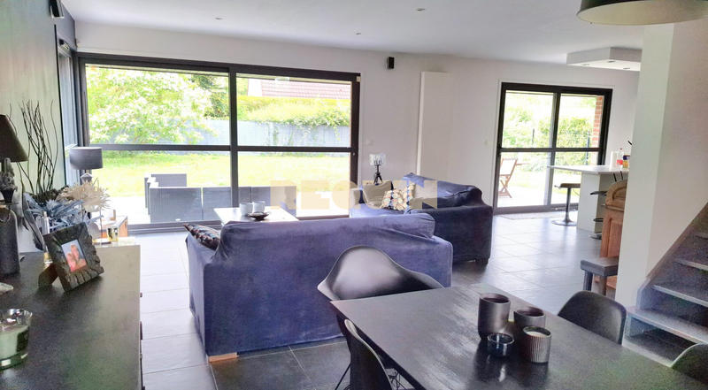 Maison - 133 m² - 6 pièces