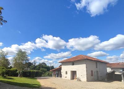 Maison - 140 m² - 8 pièces