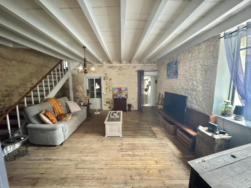 Maison - 186 m² - 6 pièces