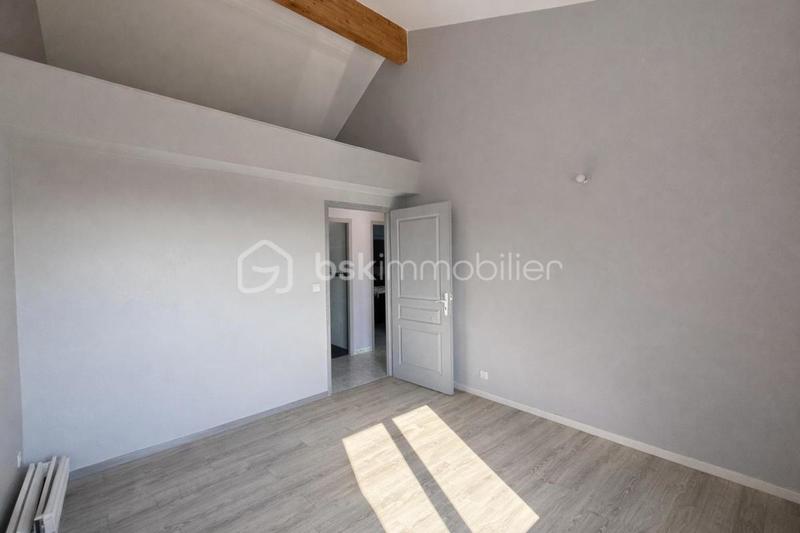 Maison - 186 m² - 5 pièces