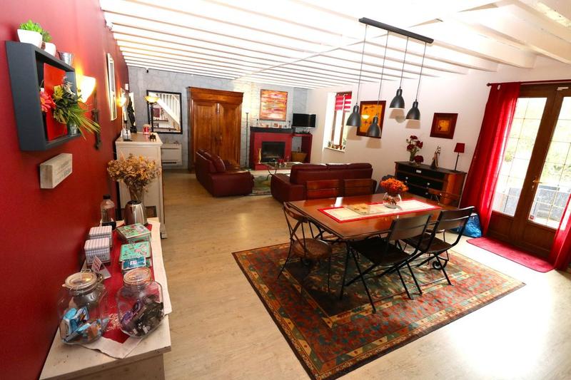 Propriété - 480 m² - 18 pièces