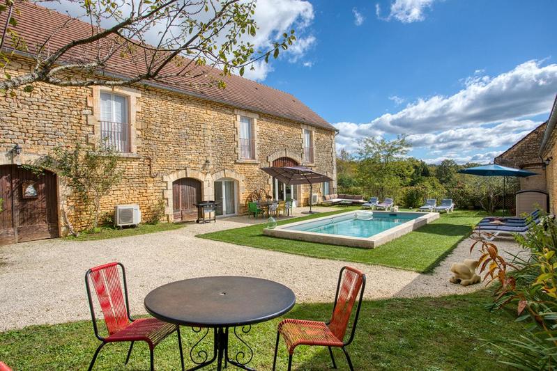 Maison - 480 m² - 11 pièces