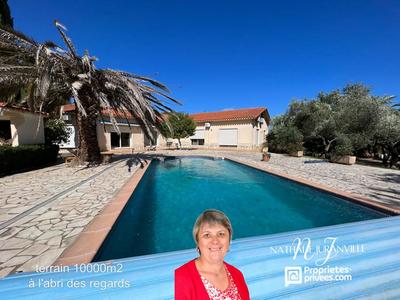 Villa - 254 m² - 6 pièces