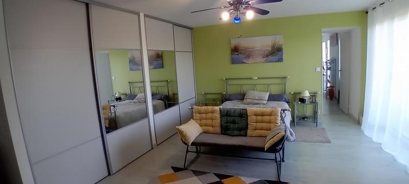 Maison - 220 m² - 8 pièces