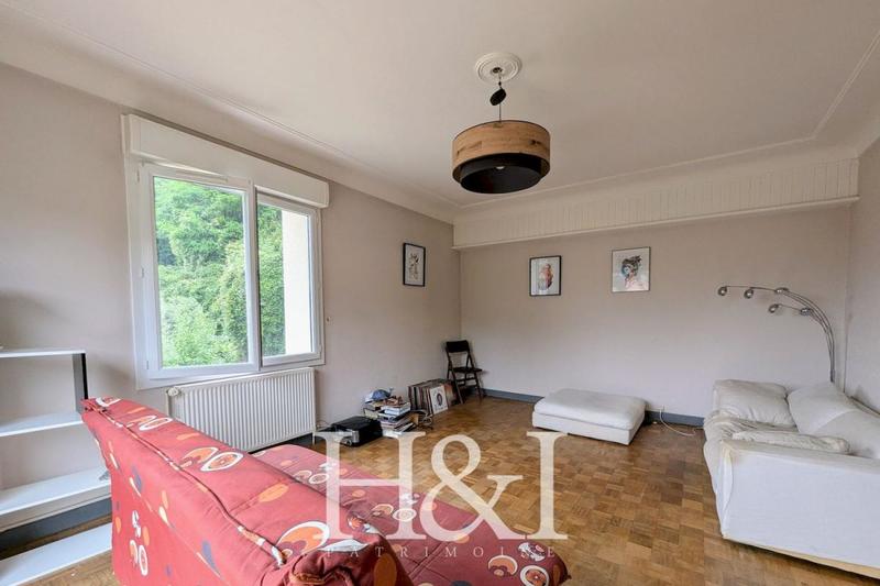 Propriété - 114 m² - 4 pièces