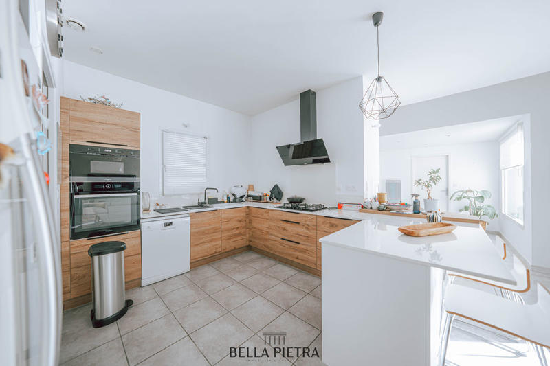 Maison - 150 m² - 6 pièces