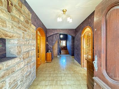 Maison - 245 m² - 7 pièces