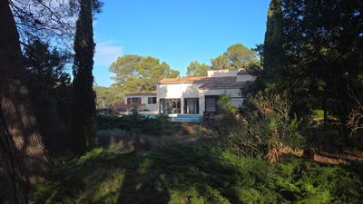 Villa - 203 m² - 11 pièces