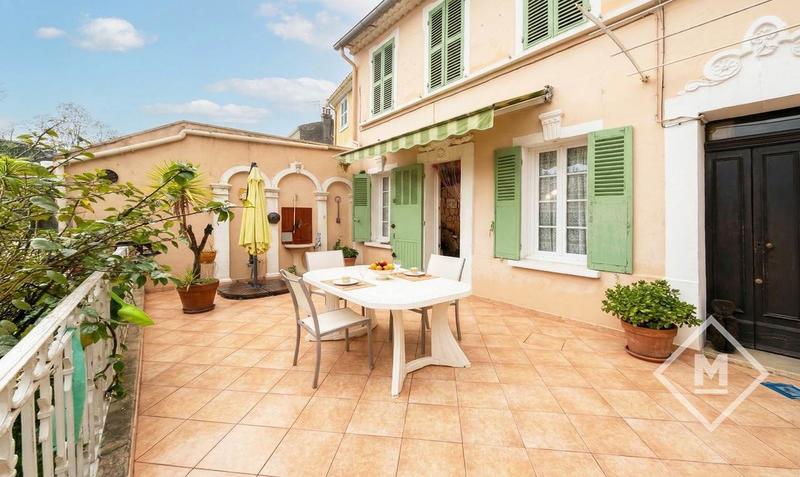 Maison - 153 m² - 7 pièces